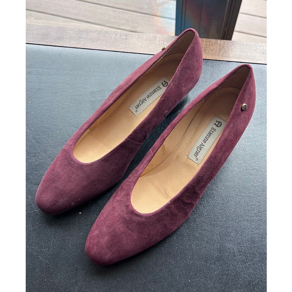 Vintage Etienne Aigner Burgundy Suede Pumps Low Heel  Almond Toe Womens 8.5W